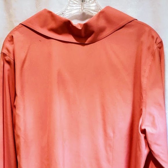 Talbots NWOT Pale Peach Long Sleeve Button Down Blouse Spread Collar - Picture 7 of 9